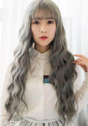 怎么用卷發(fā)棒卷水波紋 水波紋卷發(fā)教程 怎么用卷發(fā)棒卷水波紋 水波紋卷發(fā)教程