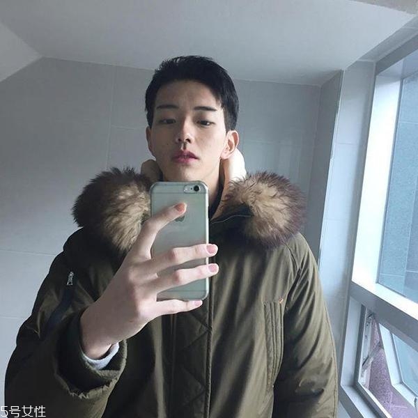 單眼皮男生適合什么發(fā)型 單眼皮男生也可以很帥 單眼皮男生適合什么發(fā)型 單眼皮男生也可以很帥