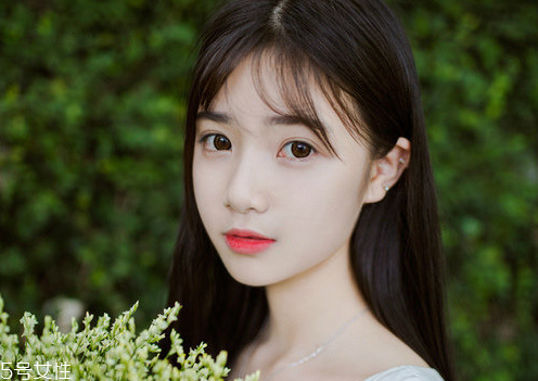 2022年最流行顯白發(fā)色 2022頭發(fā)顏色大全圖片 2022年最流行顯白發(fā)色 2022頭發(fā)顏色大全圖片