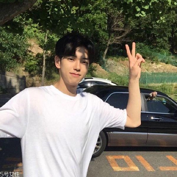 單眼皮男生適合什么發(fā)型 單眼皮男生也可以很帥 單眼皮男生適合什么發(fā)型 單眼皮男生也可以很帥