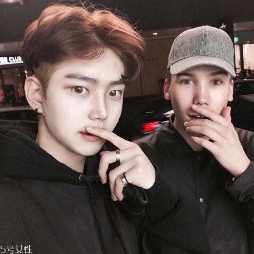 2022男生流行發(fā)型短發(fā)名稱 2022男生最新發(fā)型圖片 2022男生流行發(fā)型短發(fā)名稱 2022男生最新發(fā)型圖片