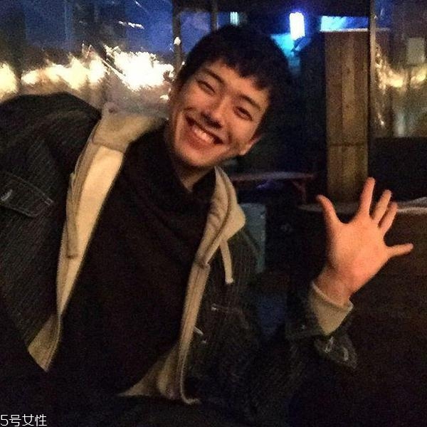 單眼皮男生適合什么發(fā)型 單眼皮男生也可以很帥 單眼皮男生適合什么發(fā)型 單眼皮男生也可以很帥