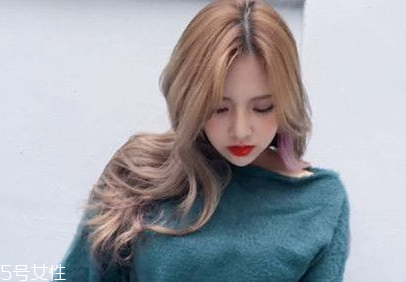 2022年最流行顯白發(fā)色 2022頭發(fā)顏色大全圖片 2022年最流行顯白發(fā)色 2022頭發(fā)顏色大全圖片