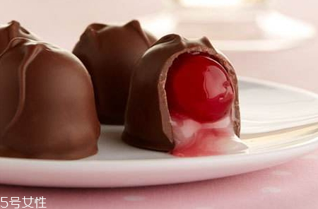 酒心巧克力會醉嗎 酒心巧克力吃幾顆會醉 酒心巧克力會醉嗎 酒心巧克力吃幾顆會醉