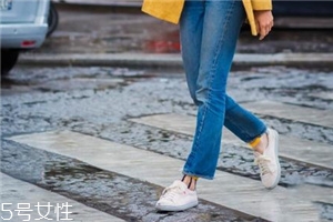 小白鞋鞋邊臟了怎么辦？小白鞋鞋邊臟了這樣洗