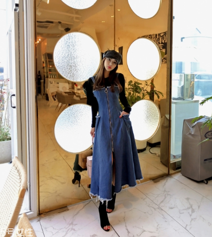 牛仔連衣裙配什么鞋？牛仔連衣裙搭配鞋子圖片