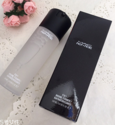 mac定妝噴霧怎么噴出來(lái) mac持久定妝噴霧使用竅門(mén)