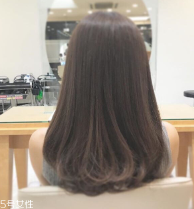 中長發(fā)燙發(fā)尾卷顯老嗎 長發(fā)燙發(fā)尾發(fā)型圖片2022 中長發(fā)燙發(fā)尾卷顯老嗎 長發(fā)燙發(fā)尾發(fā)型圖片2022