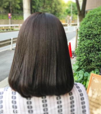 中長發(fā)燙發(fā)尾卷顯老嗎 長發(fā)燙發(fā)尾發(fā)型圖片2022 中長發(fā)燙發(fā)尾卷顯老嗎 長發(fā)燙發(fā)尾發(fā)型圖片2022