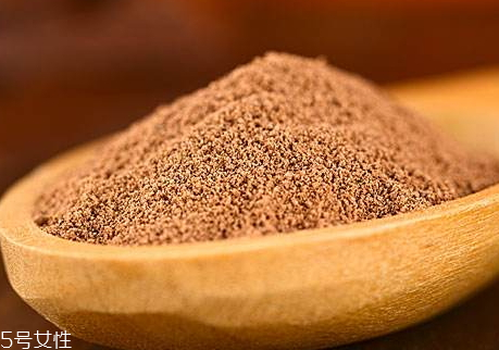 可可粉和巧克力粉的區(qū)別 可可粉好還是巧克力粉好 可可粉和巧克力粉的區(qū)別 可可粉好還是巧克力粉好