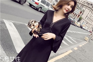 微胖女生穿什么裙子好看？微胖女生穿搭圖片