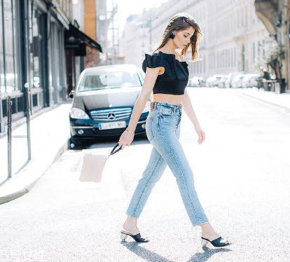 直筒身材女生怎么搭配？直筒身材女生搭配技巧