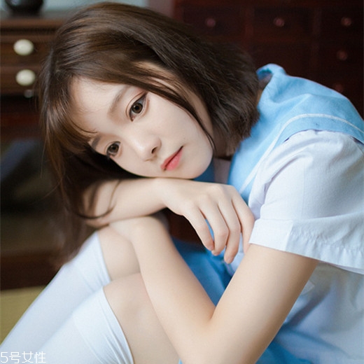 如何根據(jù)膚色挑選發(fā)色 自然低調(diào)發(fā)色推薦 如何根據(jù)膚色挑選發(fā)色 自然低調(diào)發(fā)色推薦