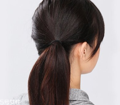 學(xué)生怎么扎馬尾有氣質(zhì) 簡單又漂亮學(xué)生馬尾辮扎法 學(xué)生怎么扎馬尾有氣質(zhì) 簡單又漂亮學(xué)生馬尾辮扎法