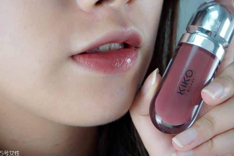 kiko3d唇釉成膜嗎 kiko3D唇釉容易掉色嗎 kiko3d唇釉成膜嗎 kiko3D唇釉容易掉色嗎