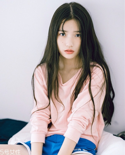 如何根據(jù)膚色挑選發(fā)色 自然低調(diào)發(fā)色推薦 如何根據(jù)膚色挑選發(fā)色 自然低調(diào)發(fā)色推薦