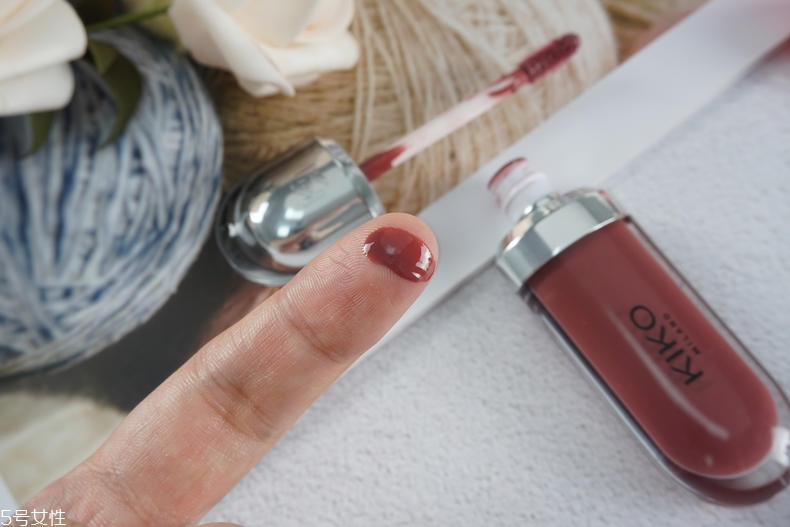 kiko3d唇釉成膜嗎 kiko3D唇釉容易掉色嗎 kiko3d唇釉成膜嗎 kiko3D唇釉容易掉色嗎