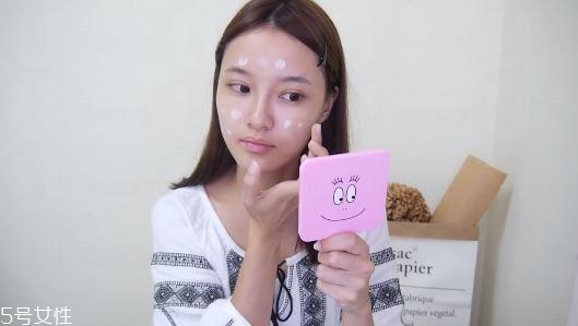 怎樣畫自然妝容 韓國自然妝容畫法步驟 怎樣畫自然妝容 韓國自然妝容畫法步驟