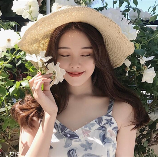 如何根據(jù)膚色挑選發(fā)色 自然低調(diào)發(fā)色推薦 如何根據(jù)膚色挑選發(fā)色 自然低調(diào)發(fā)色推薦