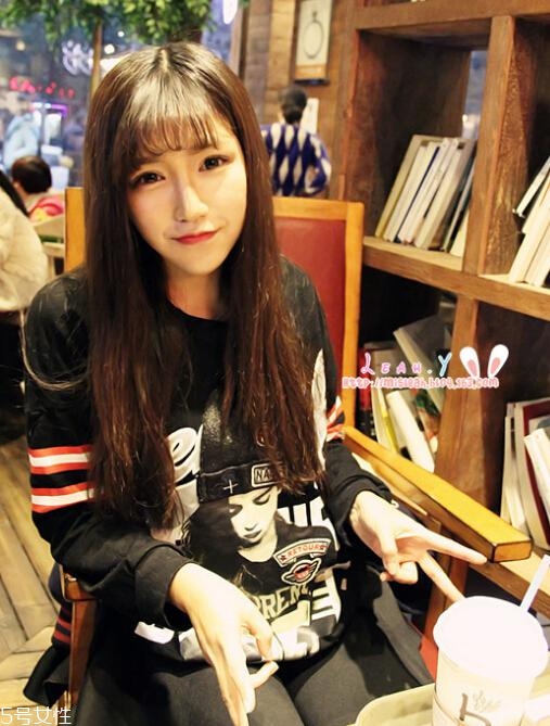 空氣劉海怎么剪好看 空氣劉海剪法教程 空氣劉海怎么剪好看 空氣劉海剪法教程