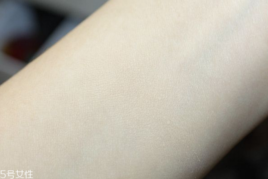 植村秀小燈泡粉餅怎么樣 植村秀小燈泡粉餅使用效果 植村秀小燈泡粉餅怎么樣 植村秀小燈泡粉餅使用效果