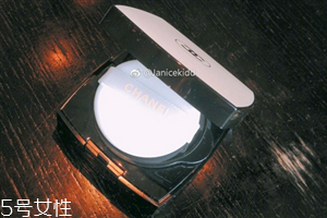 香奈兒果凍粉餅好用嗎 香奈兒果凍粉餅使用效果 香奈兒果凍粉餅好用嗎 香奈兒果凍粉餅使用效果