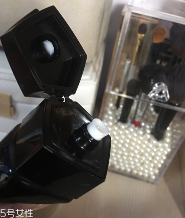 cpb按摩膏和pola按摩膏哪個(gè)好 pola按摩膏使用測(cè)評(píng) cpb按摩膏和pola按摩膏哪個(gè)好 pola按摩膏使用測(cè)評(píng)