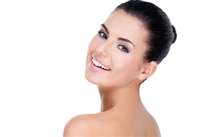 粉餅可以用來(lái)定妝嗎 粉餅美妝小貼士 粉餅可以用來(lái)定妝嗎 粉餅美妝小貼士