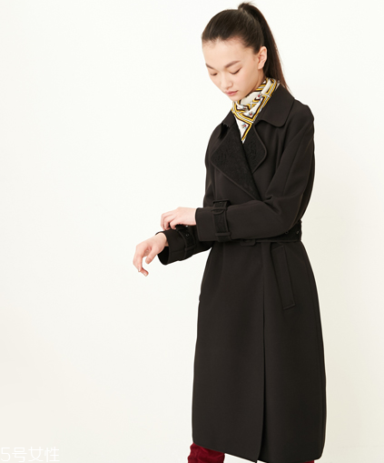 今年流行什么顏色風(fēng)衣？今年流行的風(fēng)衣顏色推薦