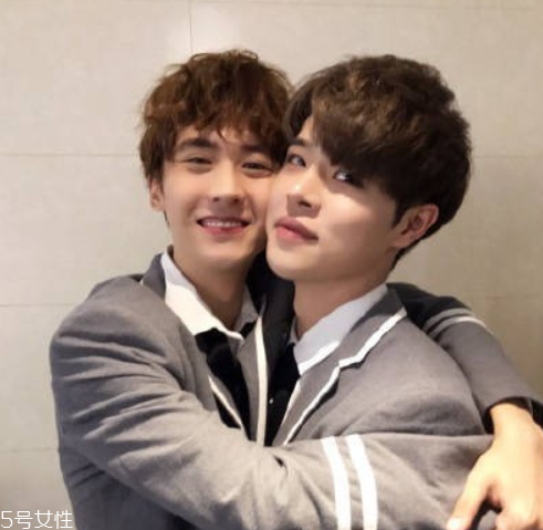 何東東卷毛是什么發(fā)型 何東東最新可愛卷毛發(fā)型 何東東卷毛是什么發(fā)型 何東東最新可愛卷毛發(fā)型