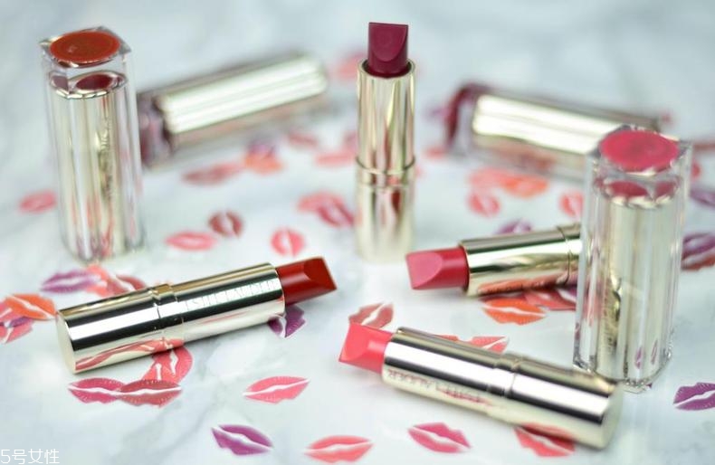 雅詩(shī)蘭黛戀愛(ài)300和310哪個(gè)好 300和310對(duì)比試色 雅詩(shī)蘭黛戀愛(ài)300和310哪個(gè)好 300和310對(duì)比試色