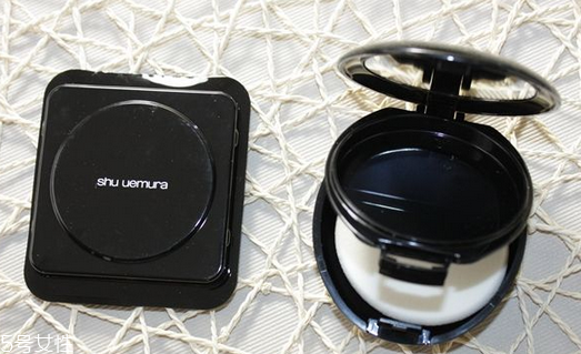 植村秀小燈泡粉餅怎么樣 植村秀小燈泡粉餅使用效果 植村秀小燈泡粉餅怎么樣 植村秀小燈泡粉餅使用效果