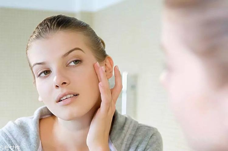 干敏膚質(zhì)怎么判斷 干敏膚質(zhì)全面剖析 干敏膚質(zhì)怎么判斷 干敏膚質(zhì)全面剖析