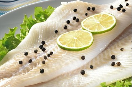 白葡萄酒可以做菜嗎 白葡萄酒烹飪技巧 白葡萄酒可以做菜嗎 白葡萄酒烹飪技巧