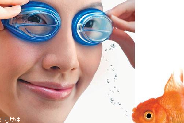 洗眼液每次用多少毫升 洗眼液每次用量 洗眼液每次用多少毫升 洗眼液每次用量