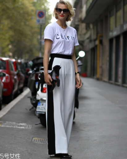 白色t恤配什么褲子？白色t恤搭配褲子圖片