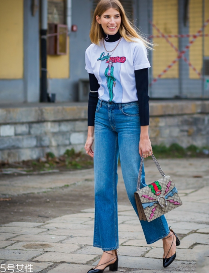 白色t恤配什么褲子？白色t恤搭配褲子圖片