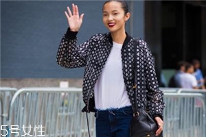 白色t恤搭配什么外套？白色t恤搭配外套圖片