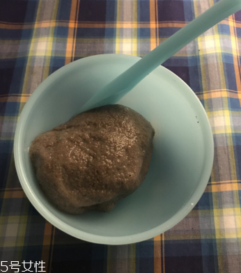 海藻面膜可以加豆油嗎 海藻面膜和豆油的調(diào)配比例 海藻面膜可以加豆油嗎 海藻面膜和豆油的調(diào)配比例