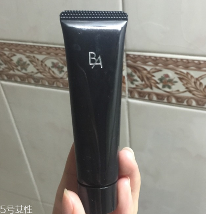 pola紅ba和黑ba按摩膏哪個好 pola紅ba和黑ba對比測評 pola紅ba和黑ba按摩膏哪個好 pola紅ba和黑ba對比測評