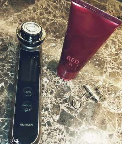 pola紅ba和黑ba按摩膏哪個好 pola紅ba和黑ba對比測評 pola紅ba和黑ba按摩膏哪個好 pola紅ba和黑ba對比測評