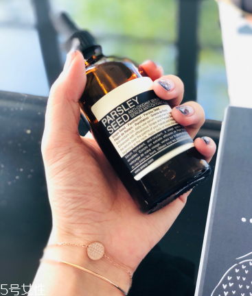 aesop伊索澄瑩精華和香芹籽抗氧化精華哪個(gè)好 aesop伊索澄瑩精華和香芹籽抗氧化精華哪個(gè)好