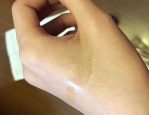 單方精油可以直接涂臉上嗎？哪些單方精油可以直接涂抹