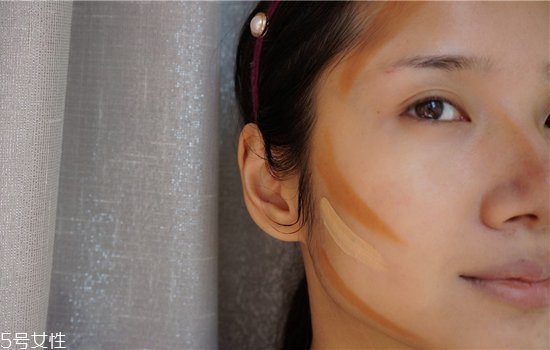 修容粉和修容膏哪種適合新手 修容粉和修容膏的優(yōu)缺點(diǎn) 修容粉和修容膏哪種適合新手 修容粉和修容膏的優(yōu)缺點(diǎn)