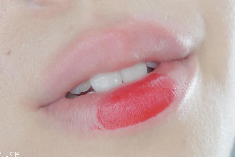 雅詩(shī)蘭黛戀愛(ài)310適合日常嗎 雅詩(shī)蘭黛戀愛(ài)310素顏嗎 雅詩(shī)蘭黛戀愛(ài)310適合日常嗎 雅詩(shī)蘭黛戀愛(ài)310素顏嗎