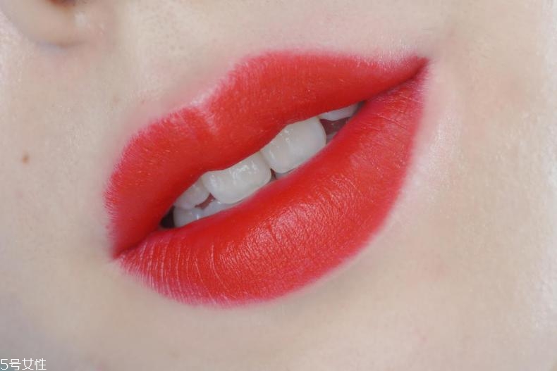 雅詩(shī)蘭黛戀愛(ài)310適合日常嗎 雅詩(shī)蘭黛戀愛(ài)310素顏嗎 雅詩(shī)蘭黛戀愛(ài)310適合日常嗎 雅詩(shī)蘭黛戀愛(ài)310素顏嗎