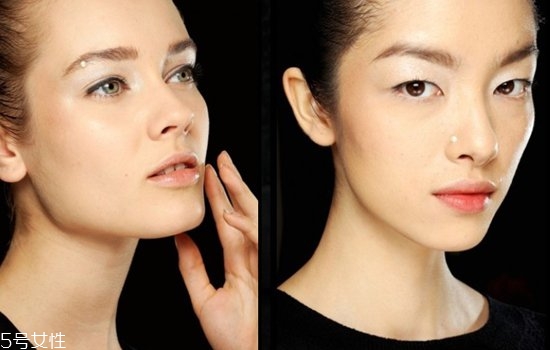 修容粉和修容膏哪種適合新手 修容粉和修容膏的優(yōu)缺點(diǎn) 修容粉和修容膏哪種適合新手 修容粉和修容膏的優(yōu)缺點(diǎn)