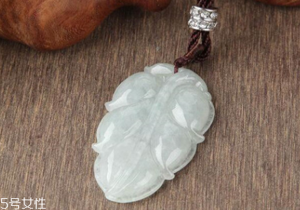 翡翠葉子價(jià)格是多少？翡翠葉子一般多少錢