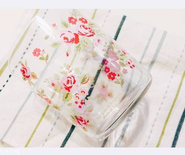 大創(chuàng)粉撲清洗劑怎么樣 大創(chuàng)有什么值得買的 大創(chuàng)粉撲清洗劑怎么樣 大創(chuàng)有什么值得買的