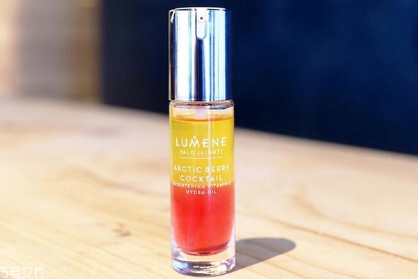 lumene雞尾酒精華油怎么用？能單獨(dú)用嗎？
